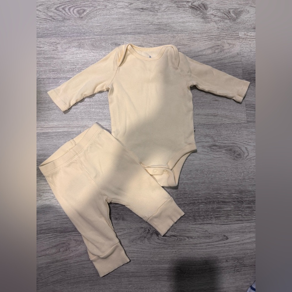 GAP Cream Ribbed Long-Sleeve One-Piece and Pants Set
